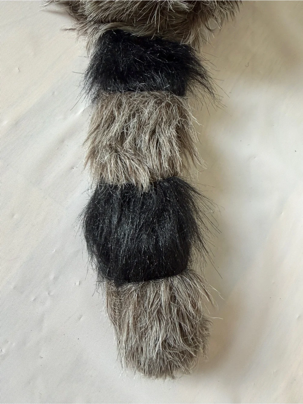 Rinco Faux Fur Coonskin Cap Hat Raccoon Tail Brown Grey ⁠Davy Crockett⁠ ⁠kids OS